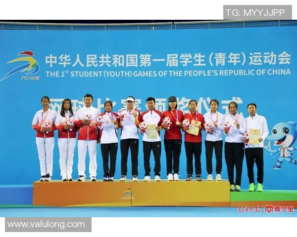 南京网球队状态变革引发热议球员训练与比赛表现全面提升