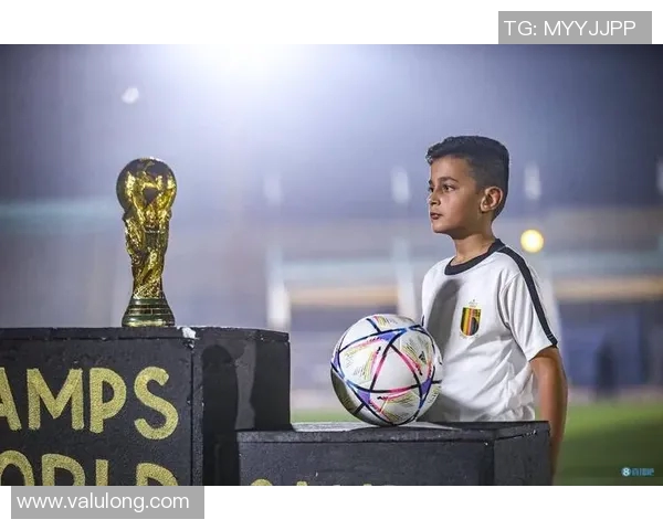 追逐足球明星的男生们如何在热爱与梦想中找到自我价值与人生方向