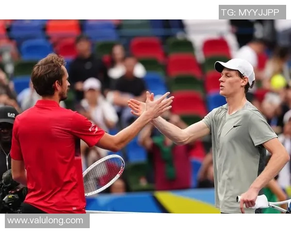 上海网球队以65分领跑大师赛积分榜展现强劲实力与团队合作精神 上海网球队以65分领跑大师赛积分榜展现强劲实力与团队合作精神